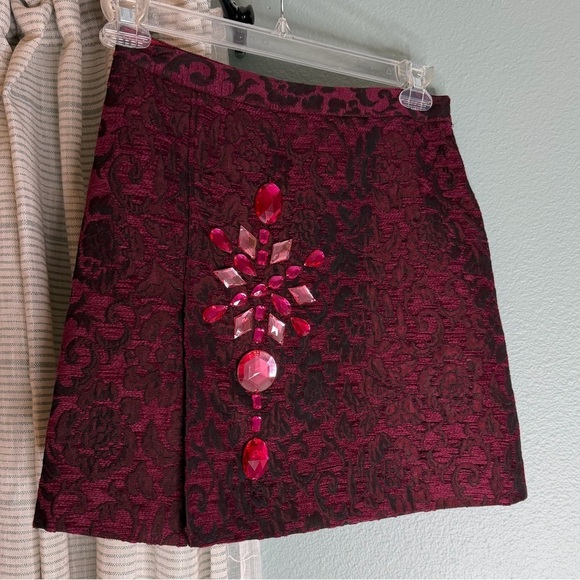 Dolce & Gabbana Dresses & Skirts - Dolce and Gabanna mini skirt embellished women’s size 40